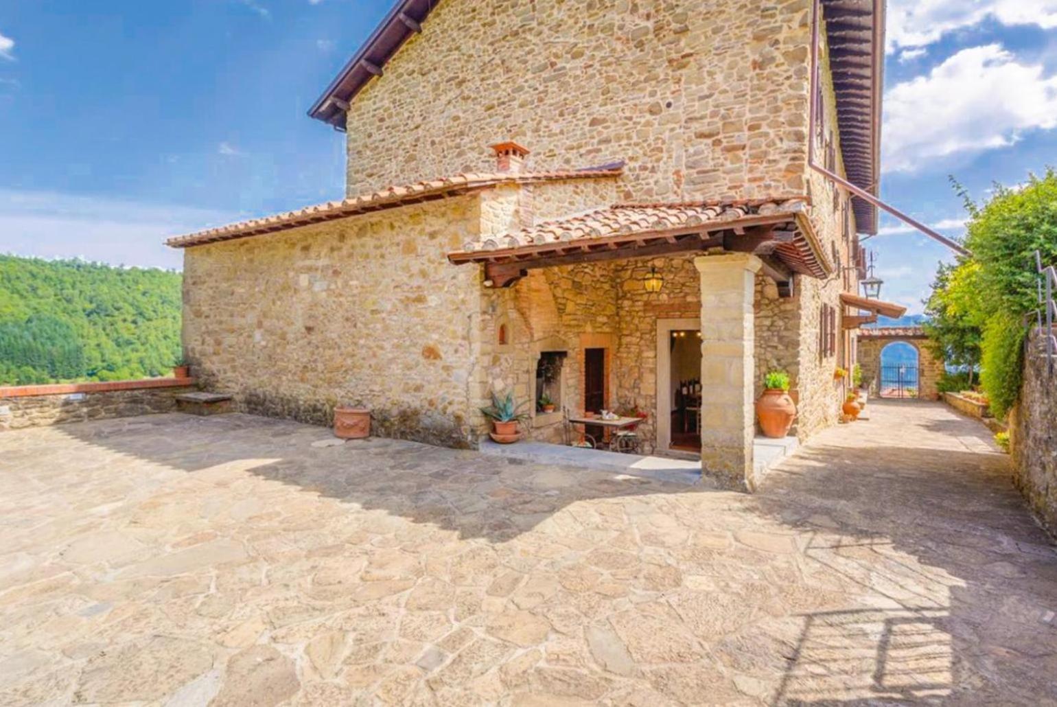 Villa Il Castello Ortignano Raggiolo 外观 照片