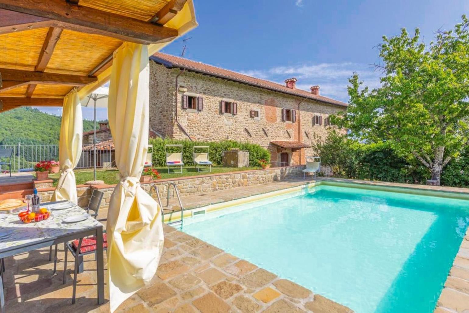 Villa Il Castello Ortignano Raggiolo 外观 照片